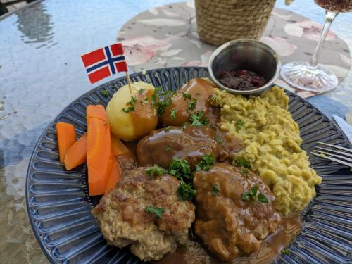 PXL 20230625 104111849.jpg compressed