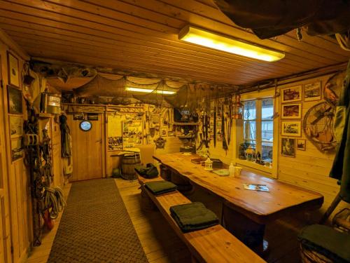 PXL 20230711 190750904.jpg compressed